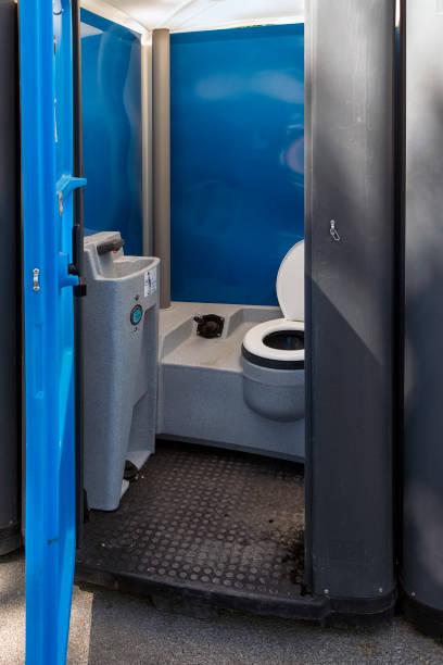 Portable bathroom rental in Heritage Pines, FL